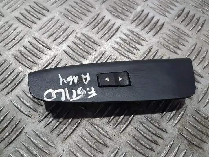Fiat Stilo (2001 - 2010) B569 Кнопка стеклоподъемников — фото 1