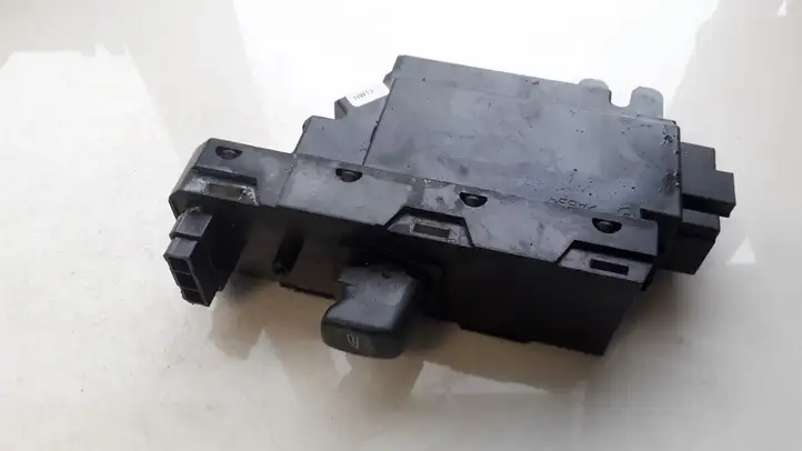 Volvo XC90 (2002 - 2006) 30739078 Кнопка стеклоподъемников — фото 1