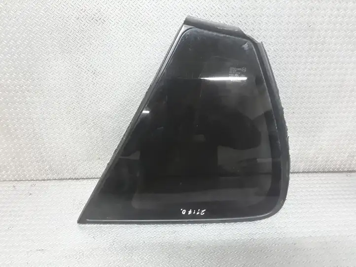 Toyota Corolla Verso E121 (2001 - 2004) Заднее боковое стекло — фото 1