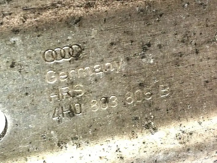 Audi A8 S8 D4 4H (2010 - 2014) 4H0803805B Прочие детали днища — фото 3