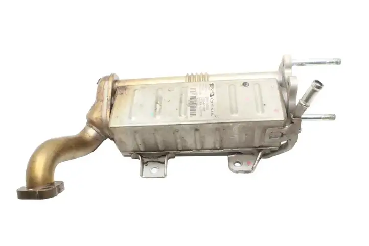 Toyota Avensis T270 (2012 - 2015) 256010R020 Охладитель клапана EGR — фото 1