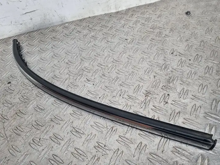 Mini Cooper Countryman R60 (2010 - 2016) 9810472 Облицовка заднего бокового стекла — фото 7
