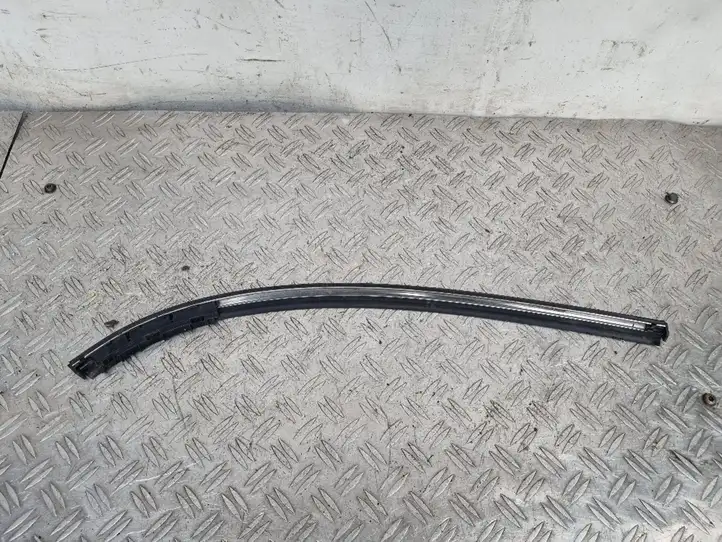 Mini Cooper Countryman R60 (2010 - 2016) 9810472 Облицовка заднего бокового стекла — фото 8