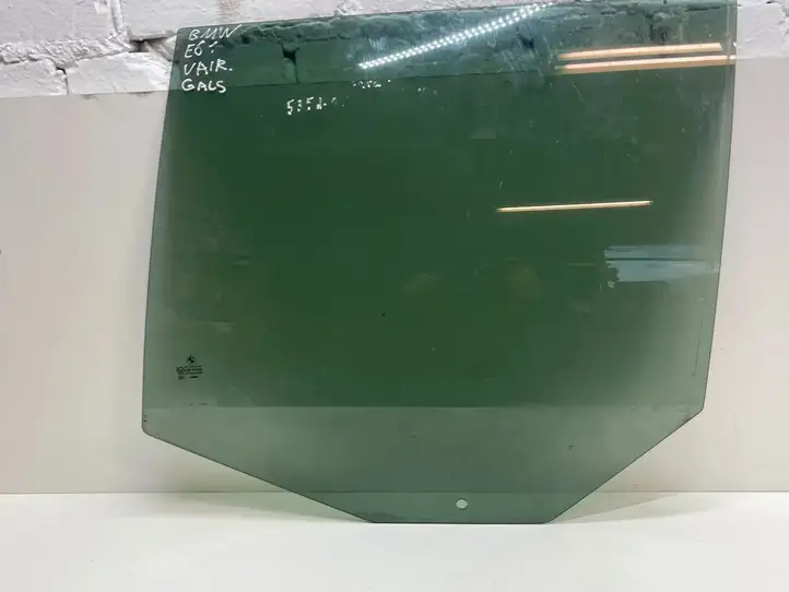 BMW 5 E60 E61 (2004 - 2010) 43R002092 Стекло задней двери — фото 1