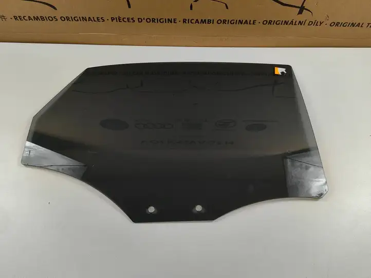 Audi A3/S3 8V (2012 - 2016) 8V5845206A Стекло задней двери — фото 1