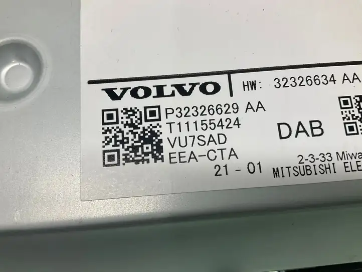 Volvo XC40 (2017 - ) 32326634A Магнитола / мультимедийная система — фото 4