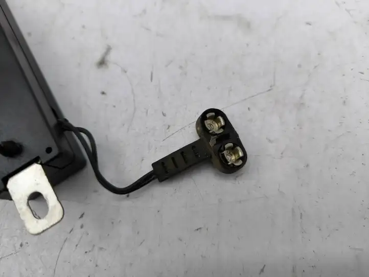 Jeep Grand Cherokee (2004 - 2010)  28005070 Усилитель антенны