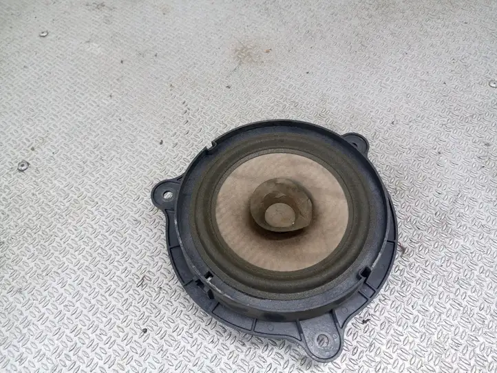 Nissan Micra (2003 - 2007) 28156AV700 Динамики задних дверей — фото 1
