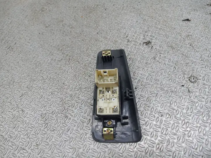 Kia Cerato (2003 - 2007) 935802F500 Кнопка стеклоподъемников — фото 3