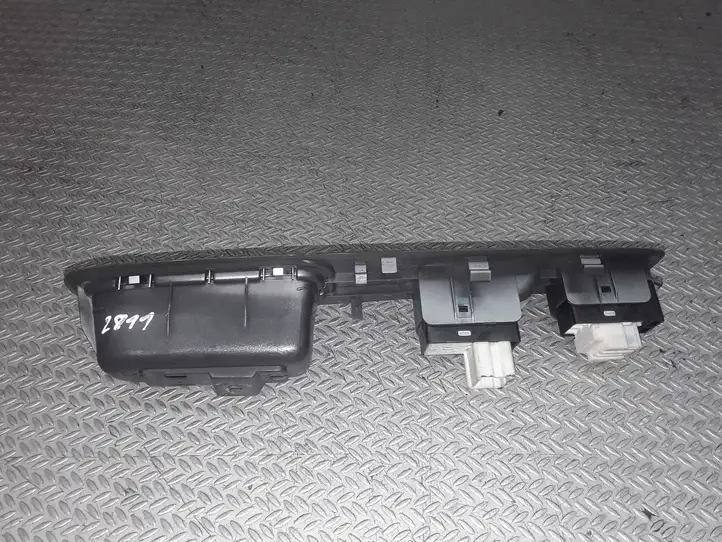 Subaru B9 Tribeca (2004 - 2007) 94266XA01A Блок кнопок стеклоподъемников — фото 3