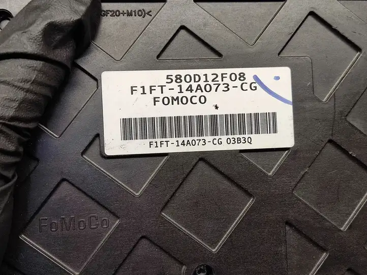 Ford Focus (2011 - 2015) F1FT14A073CG Блок управления электропитанием — фото 3
