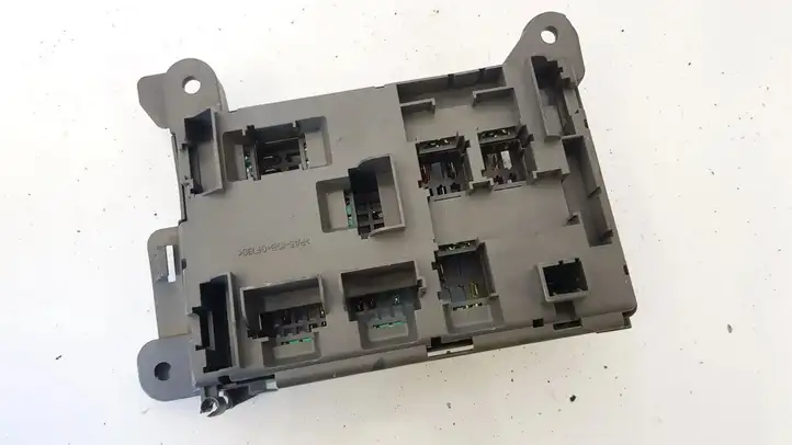 BMW X5 E70 (2006 - 2013)  518954020a Ящик предохранителей (комплект)