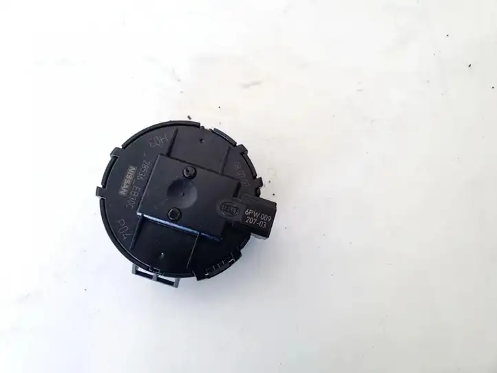 Nissan Qashqai (2006 - 2010) 28536eb30c Датчик дождя — фото 3