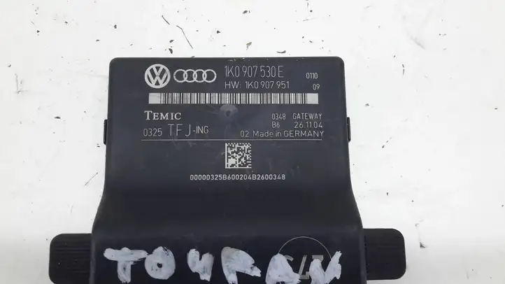 Volkswagen Touran I (2003 - 2010) 1K0907530E Модуль Gateway — фото 4