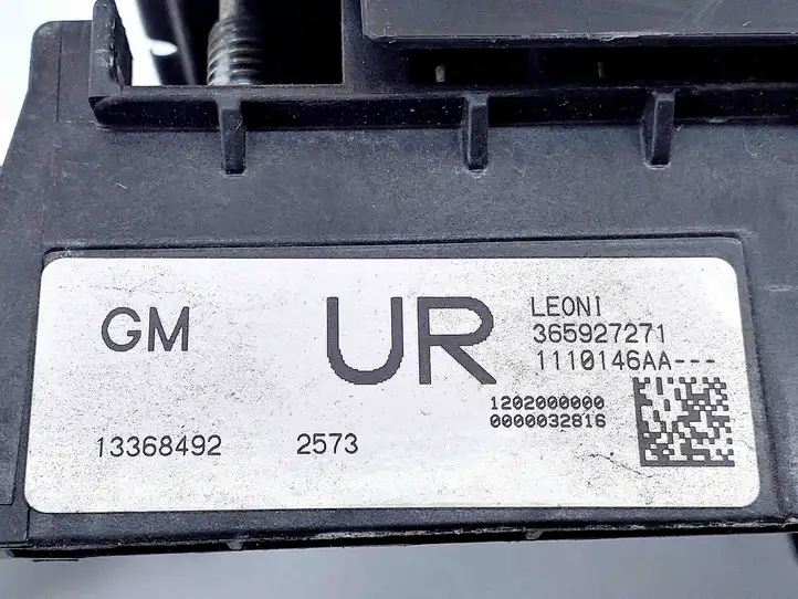 Opel Zafira B (2008 - 2014) 13368492 Клеммный узел плюсовых проводов — фото 4