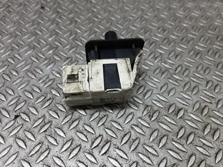 Mercedes-Benz E W211 (2002 - 2009) 2028209410 Другие включатели / ручки/ переключатели — фото 2