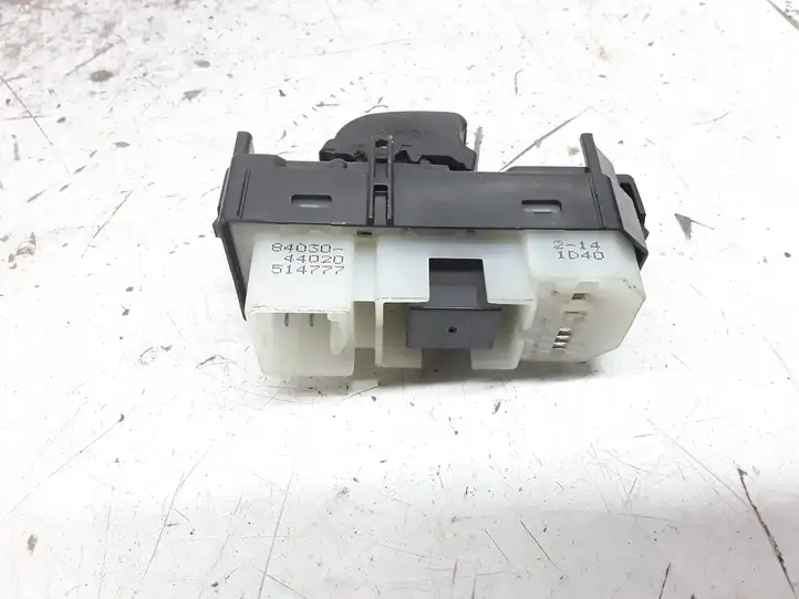 Toyota Avensis Verso (2001 - 2004) 8403044020 Блок кнопок стеклоподъемников — фото 2