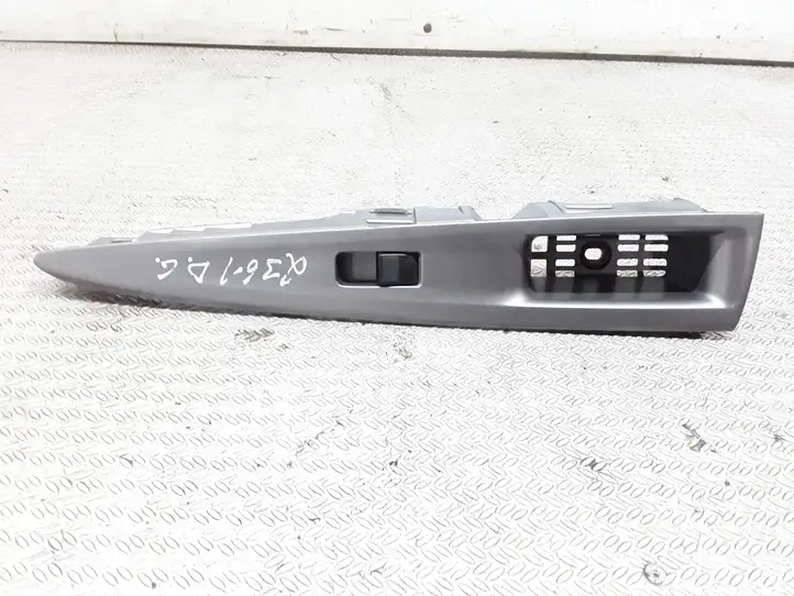 Mazda 2 (2003 - 2007) 3M71A24185 Кнопка стеклоподъемников — фото 1