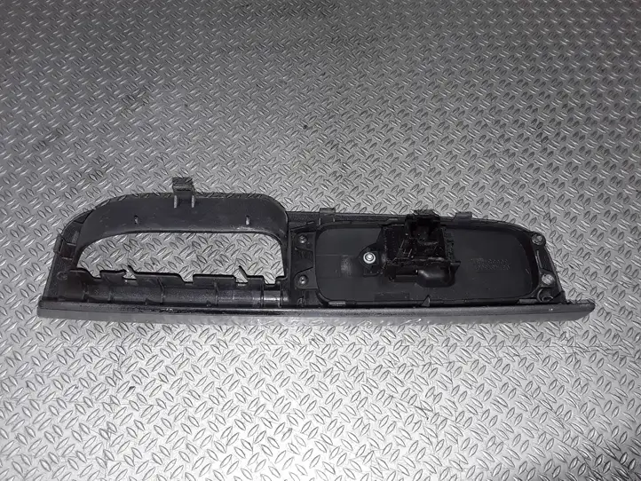 Volvo V50 (2004 - 2008) 30658448 Кнопка стеклоподъемников — фото 2