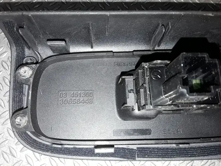 Volvo V50 (2004 - 2008) 30658448 Кнопка стеклоподъемников — фото 3