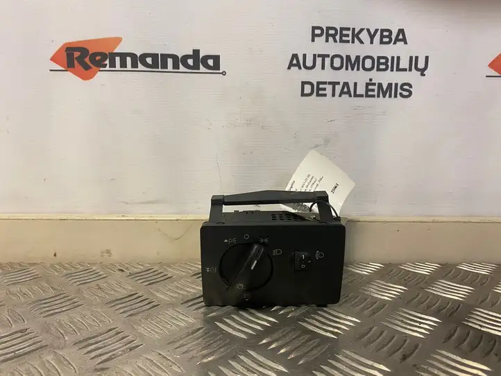Ford Focus C-MAX (2003 - 2010) 498610 Включатель фонарей — фото 1