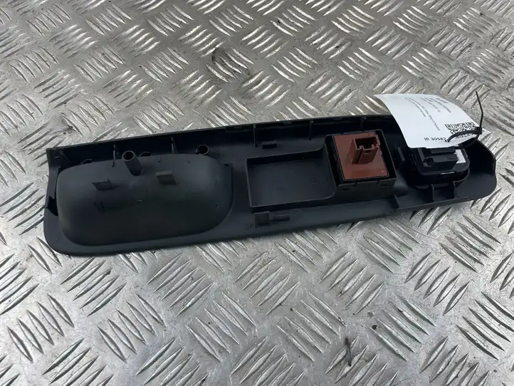 Volkswagen PASSAT B6 (2005 - 2010) 3C1867171 Блок кнопок стеклоподъемников — фото 4