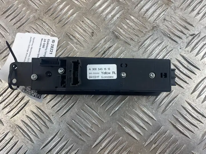 Mercedes-Benz Sprinter W906 (2006 - 2018) A9065451513 Блок кнопок стеклоподъемников — фото 6