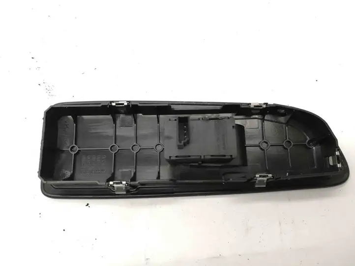 BMW 1 E81 E87 (2004 - 2011) 6987856 Кнопка стеклоподъемников — фото 2