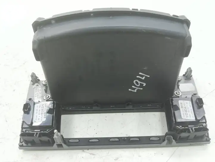 BMW 5 E60 E61 (2004 - 2010) 9137882 Включатель обогрева — фото 3