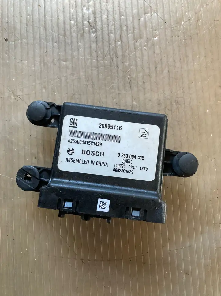 Chevrolet Orlando (2010 - 2015)  20895116 Блок управления парковки