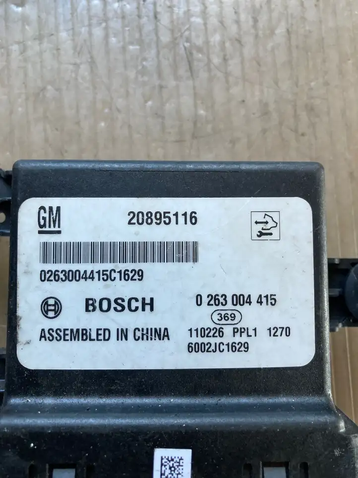 Chevrolet Orlando (2010 - 2015)  20895116 Блок управления парковки
