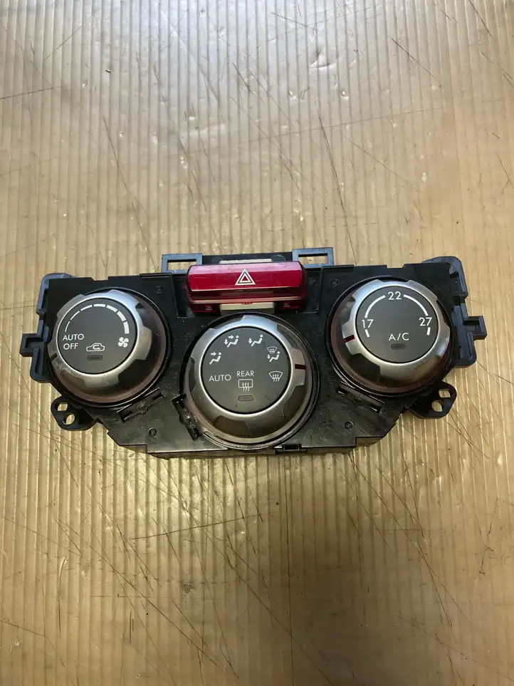 Subaru Forester SH (2008 - 2013)  72311SC030 Блок управления кондиционера воздуха / климата/ печки (в салоне)