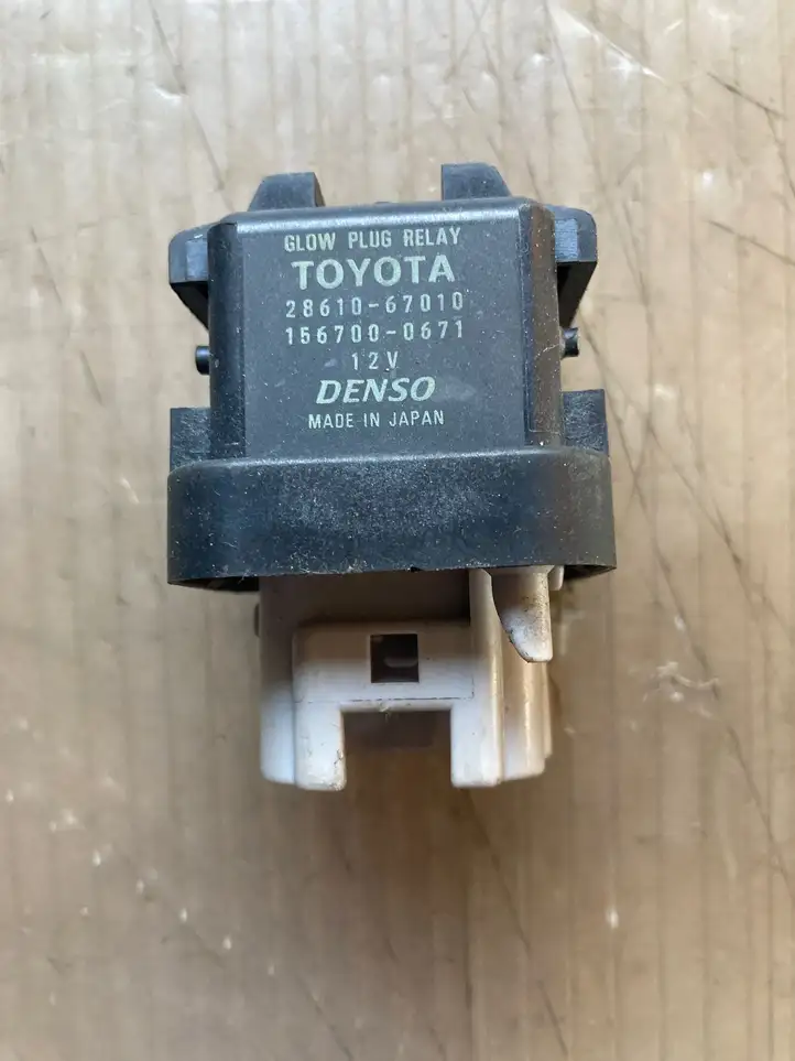 Toyota Avensis T270 (2009 - 2012) 2861067010 Реле накала свечей — фото 1