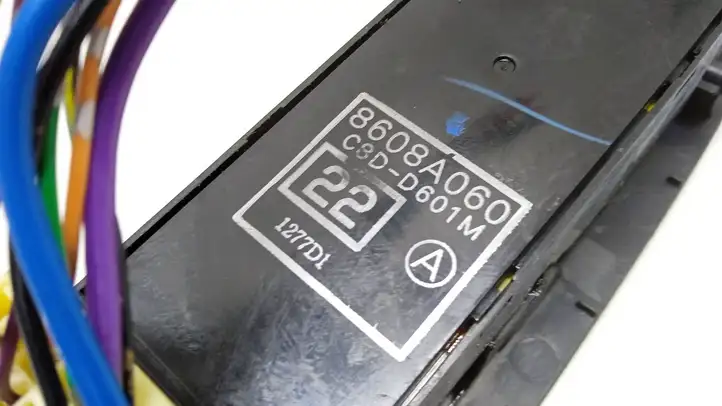 Mitsubishi Outlander (2007 - 2012) 8608A060 Кнопка стеклоподъемников — фото 2