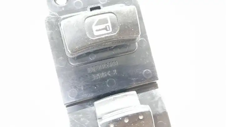 SsangYong Actyon (2005 - 2010) 202005300 Кнопка стеклоподъемников — фото 2