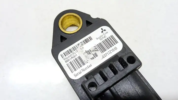Mitsubishi Outlander (2007 - 2012) 8651A001 Датчик удара SRS — фото 2