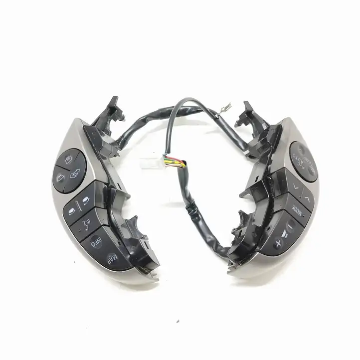 Toyota Prius (XW20) (2003 - 2009) F70CV164 Кнопки на рулевом колесе — фото 1