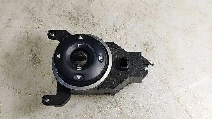 Hyundai Santa Fe (2005 - 2009)  371480 Включатель зеркал