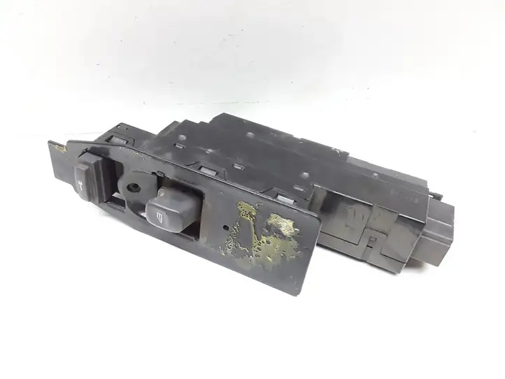 Volvo V70 (2000 - 2004) 9452961 Кнопка стеклоподъемников — фото 1