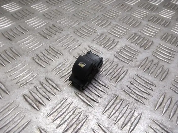 Citroen C4 (2008 - 2011) Кнопка стеклоподъемников — фото 1