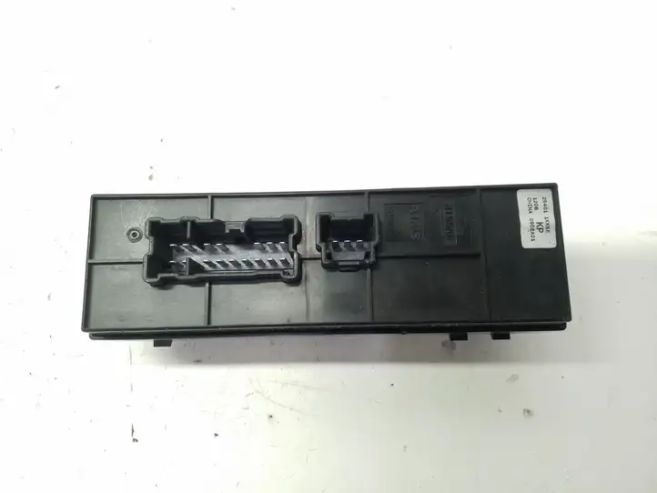 Nissan Juke I F15 (2010 - 2018) 254011KK5E Блок кнопок стеклоподъемников — фото 4