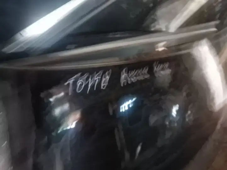Toyota Avensis Verso (2001 - 2004) Заднее стекло — фото 2
