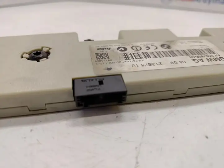 BMW 3 E90 E91 (2005 - 2012)  9187658 Усилитель антенны