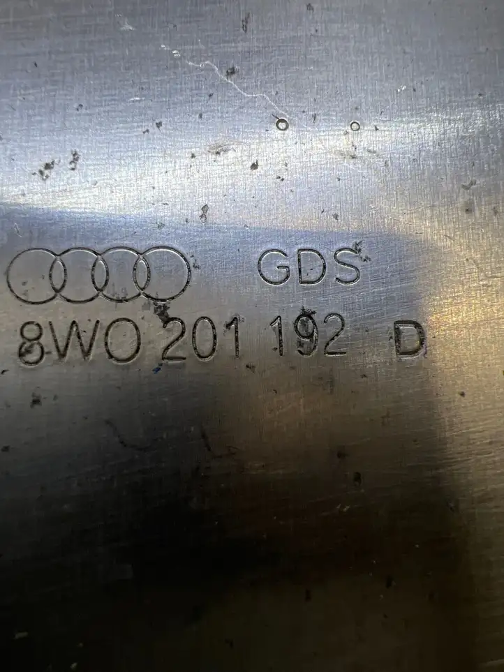 Audi A4 S4 B9 (2015 - 2019) 8W0201192D Прочие детали днища — фото 4