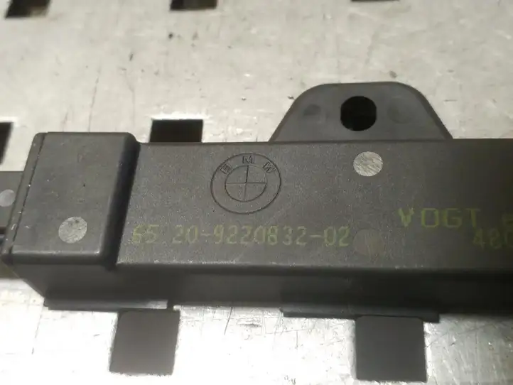 BMW 5 F10 F11 (2009 - 2016)  65209220832 Антенна бесключевого доступа