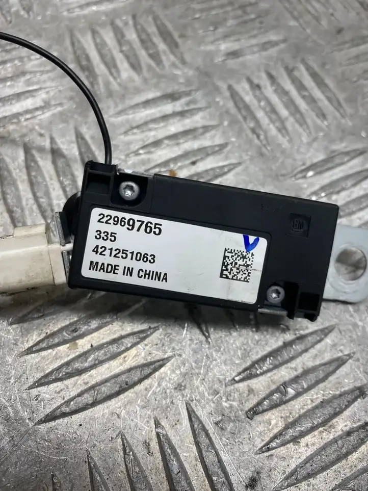 Opel Insignia A (2008 - 2017)  22969765 Усилитель антенны