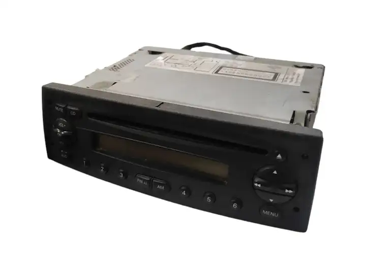 Iveco Daily 45-49.10 (2005 - 2016)  7607005081 Радио/ проигрыватель CD/DVD / навигация