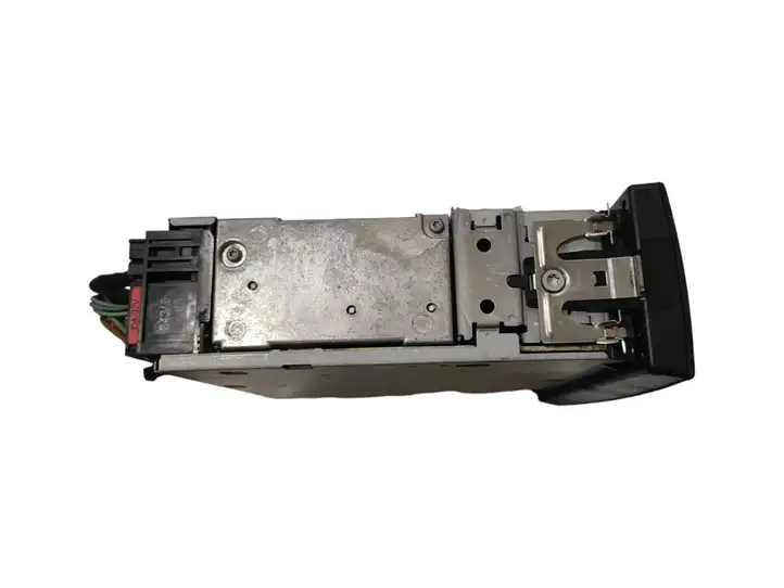 Iveco Daily 45-49.10 (2005 - 2016)  7607005081 Радио/ проигрыватель CD/DVD / навигация