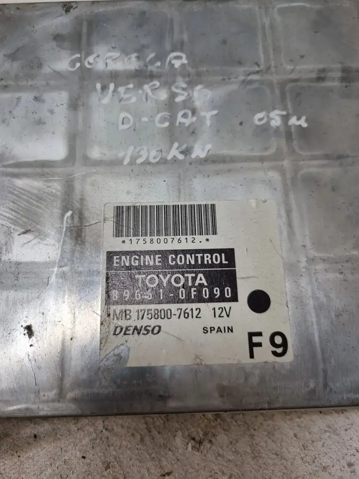 Toyota Corolla Verso AR10 (2004 - 2009) 896610F090 Блок управления двигателем (ЭБУ) — фото 4