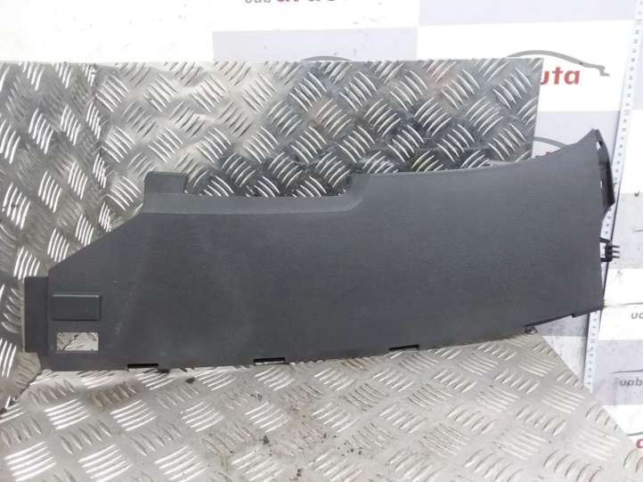 13162485 Opel Zafira B Kita panelės detalė